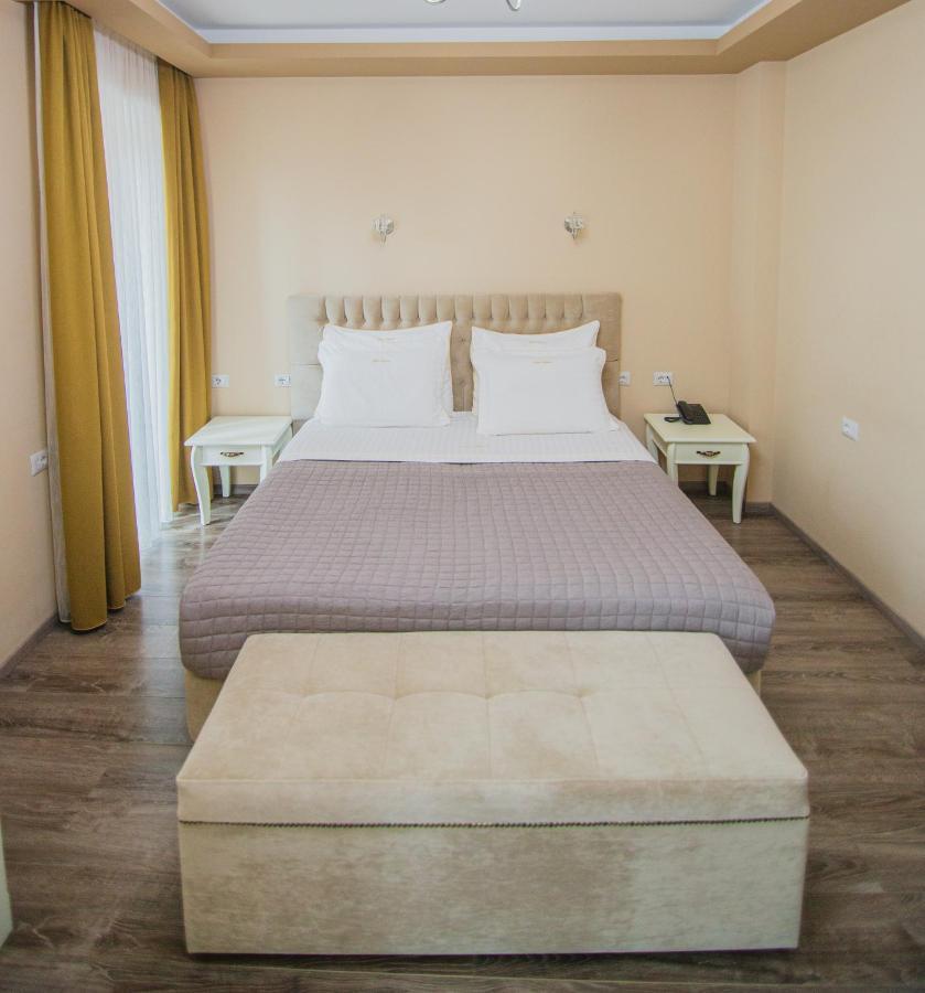 Christi'S Hotel Borova Korce Exterior foto
