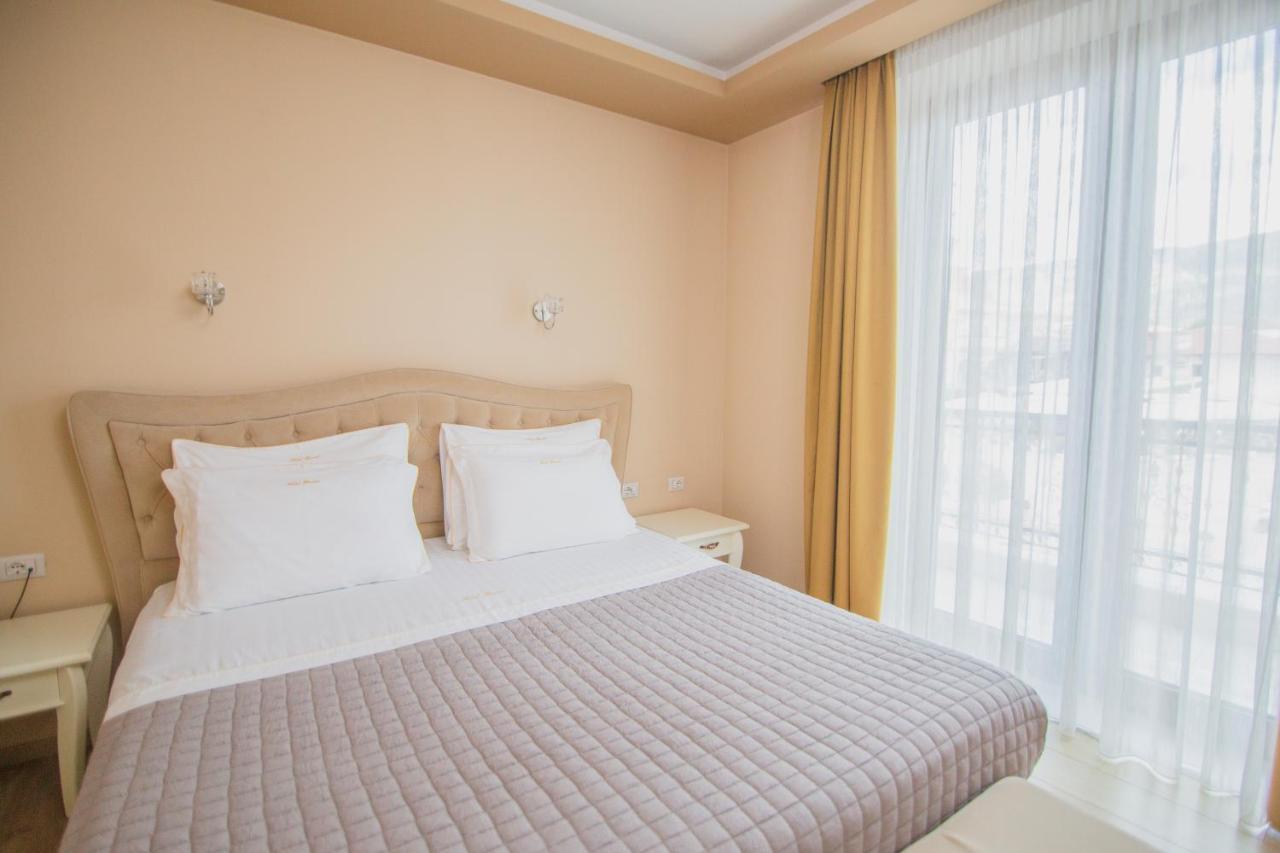 Christi'S Hotel Borova Korce Exterior foto